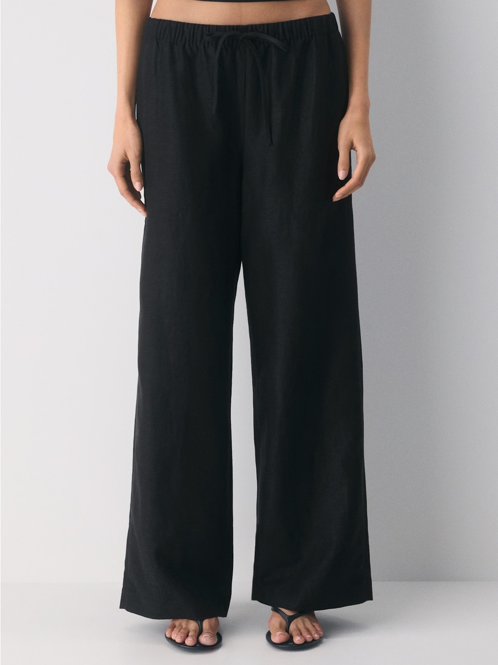 ARITZIA • The Lodge Pant - CruiseLinen™ in Black - Picture 2 of 14